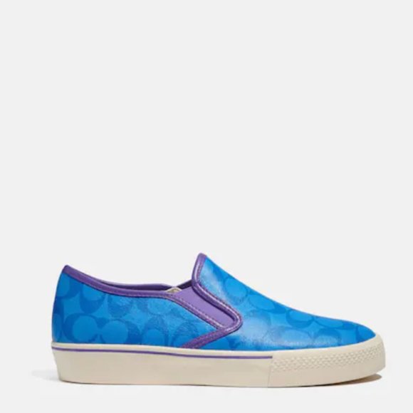 NWT COACH BRIGHT BLUE SIGNATURE SLIP ON SKATE SHOES - Picture 1 of 8